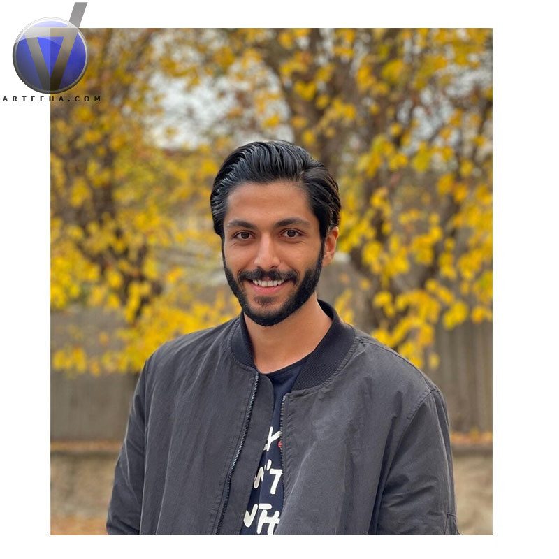 کیسان دیباج بسیار به هنر نمایش و بازیگری علاقه داشت